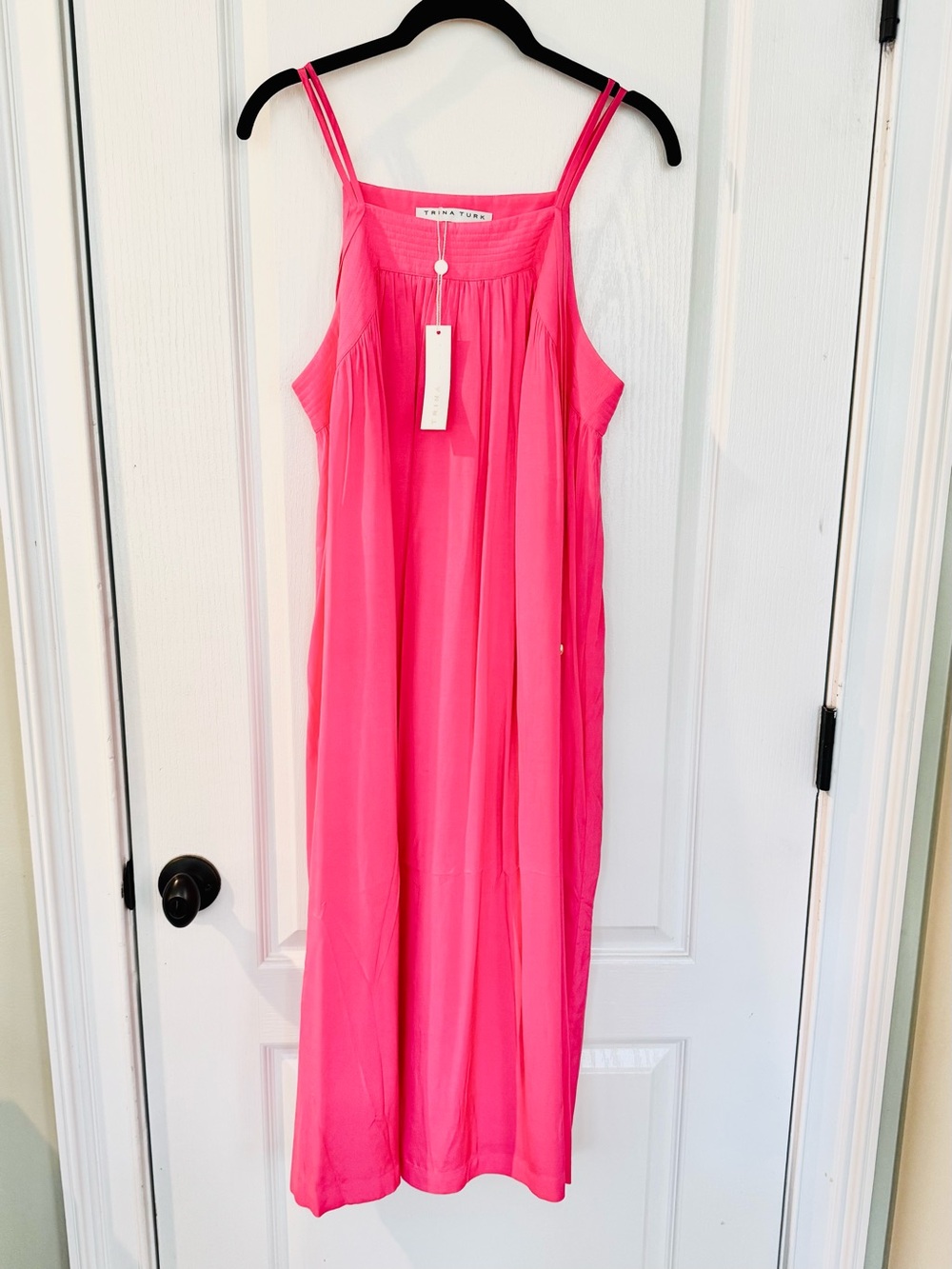 NWT 💞 Trina Turk 💞 Vibrant Hot Pink Roomy Sleeveless Slip Dress, women’s large